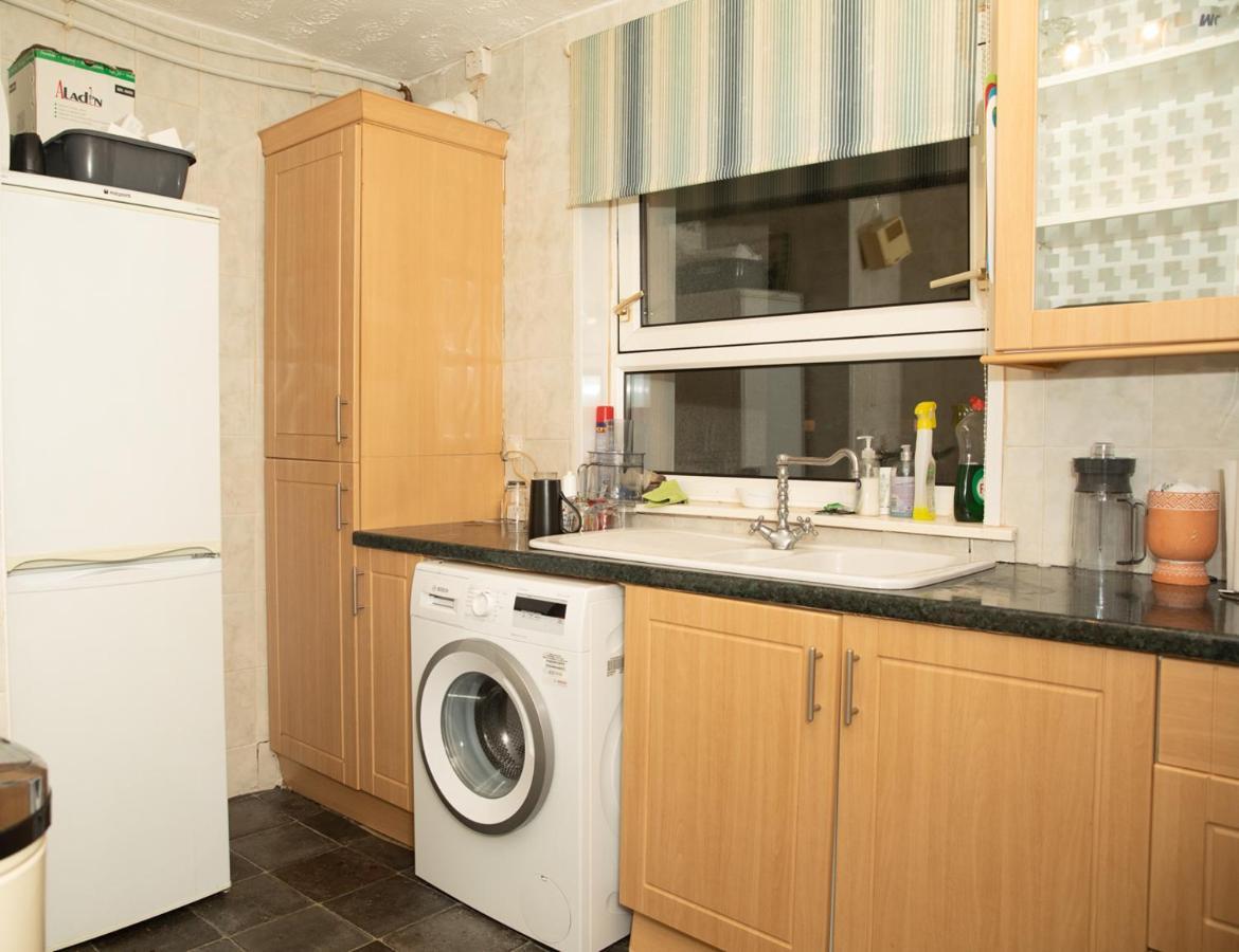 Stunning 2Nd Floor 2 Bedroom Massionette Apartment Glasgow Exterior foto